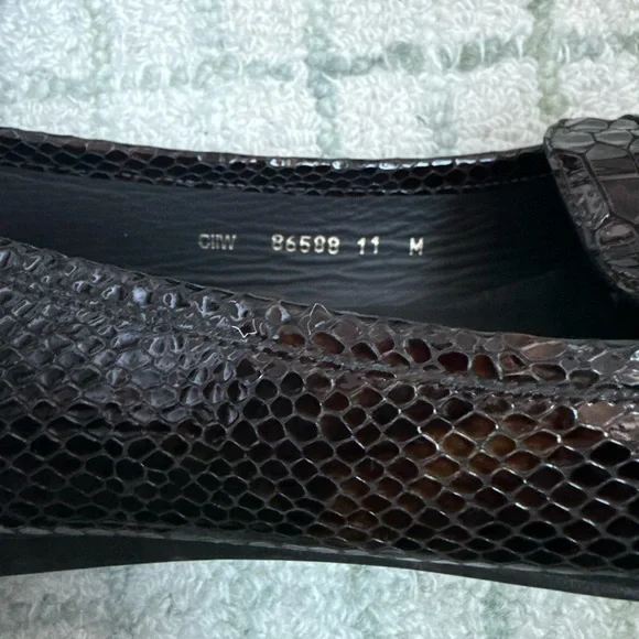 Stuart Weitzman Brown snake-embossed Loafers Size 11 - Picture 3 of 7